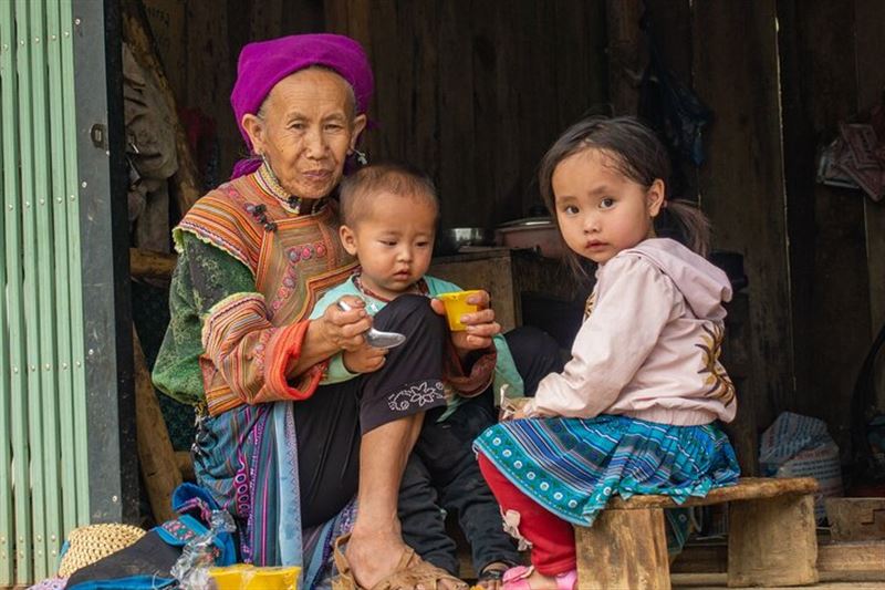 Sapa Scenic Trekking through Rice Terraces & Local Villages